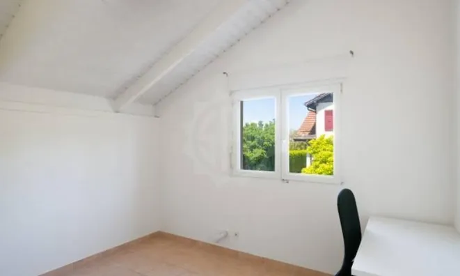 Недвижимость Single house 4 rooms: 10