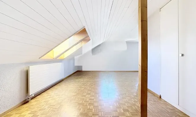 Недвижимость Apartment 5 rooms: 3