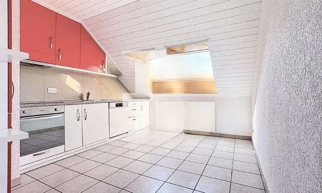 Недвижимость Apartment 5 rooms: 5