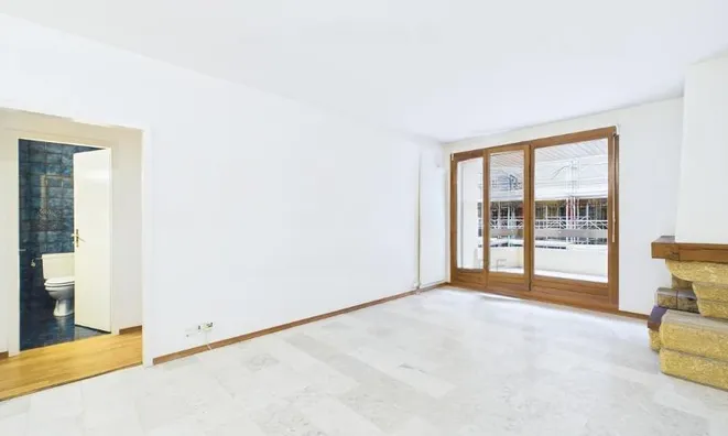 Недвижимость Apartment 3 rooms: 3