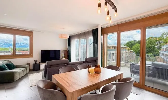 Недвижимость Attic flat 3 rooms: 2