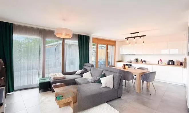 Недвижимость Attic flat 3 rooms: 3