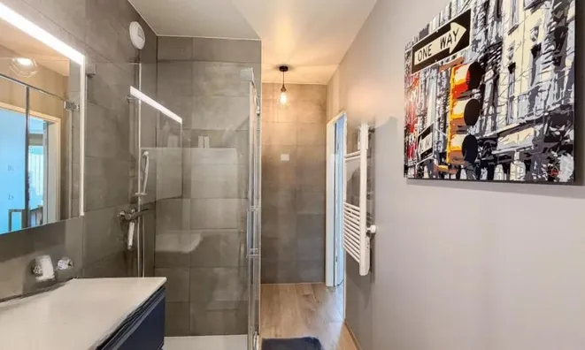 Недвижимость Attic flat 3 rooms: 6
