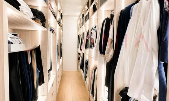 Недвижимость Apartment 5 rooms: 9