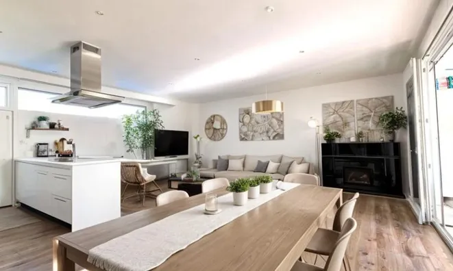Недвижимость Villa 7 rooms: 2