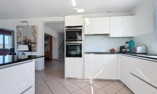 Недвижимость Single house 5 rooms: 6
