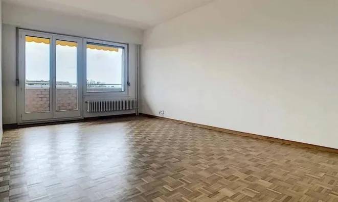 Недвижимость Apartment 3 rooms: 3