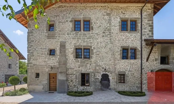 Недвижимость Castle 18 rooms: 6