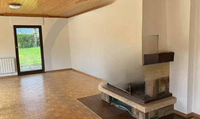 Недвижимость Single house 7 rooms: 3