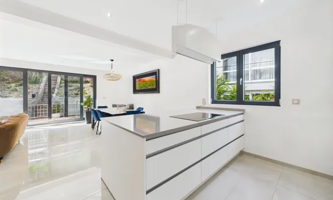 Недвижимость Apartment 5 bedrooms for sale in Luxembourg-Eich: 5