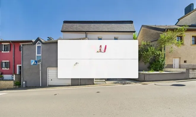 Недвижимость House 5 bedrooms for sale in Lintgen: 1