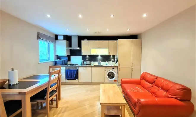 Недвижимость 411 Battersea Park Road: 6