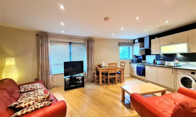 Недвижимость 411 Battersea Park Road: 7