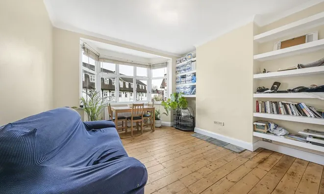 Недвижимость Sherwood Hall, East End Road: 4