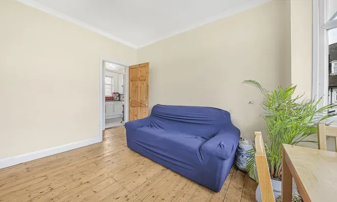 Недвижимость Sherwood Hall, East End Road: 7