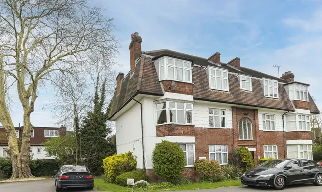 Недвижимость Sherwood Hall, East End Road: 9
