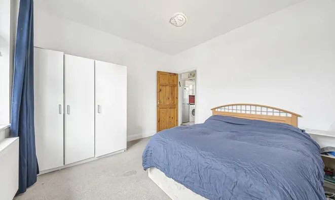 Недвижимость Sherwood Hall, East End Road: 15