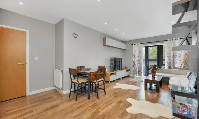 Недвижимость Neasden Lane, Canaletto Court: 9