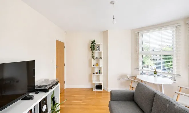 Недвижимость Stapleton Hall Road, Harringay: 2