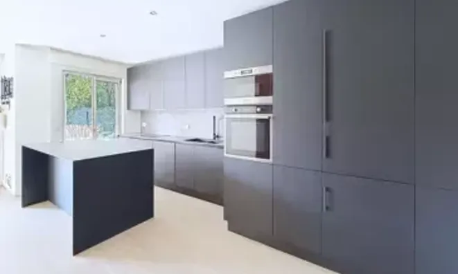 Недвижимость Villa Petit Juas: 2