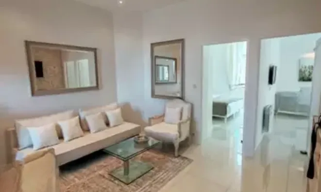Недвижимость Villa Petit Juas: 8
