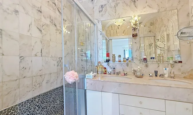 Недвижимость Property Type: House
Location: Cannes, Californie

Final Name:

House Cannes: 8