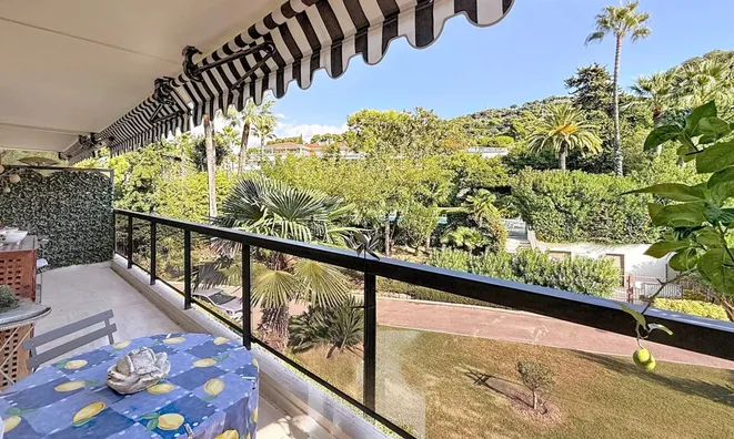 Недвижимость Property Type: House
Location: Cannes, Californie

Final Name:

House Cannes: 13