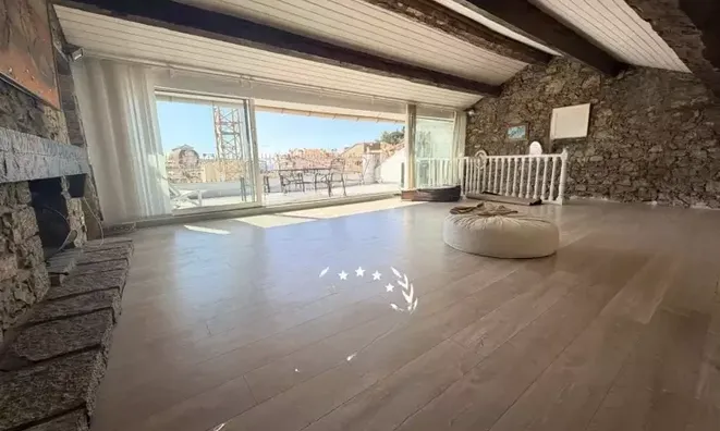 Недвижимость House Suquet: 10
