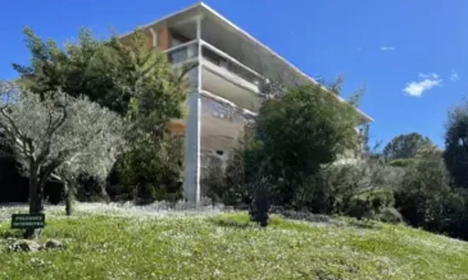Недвижимость Villa Croix des Gardes: 8