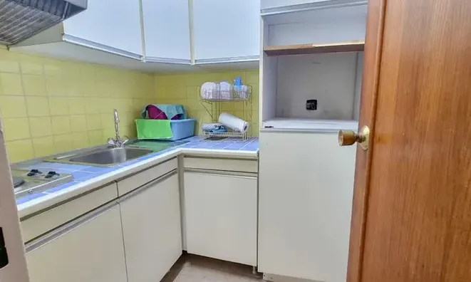 Недвижимость House Centre-Ville: 4