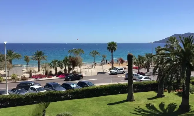 Недвижимость Villa Cannes La Bocca: 1