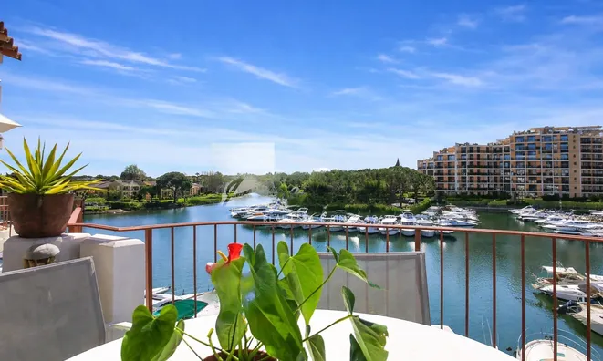 Недвижимость Villa Mandelieu Marina: 1