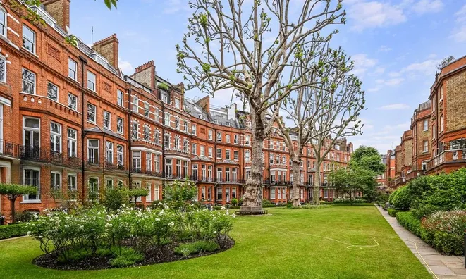 Недвижимость Egerton Gardens: 2