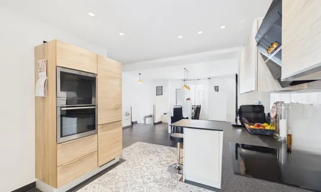 Недвижимость House 4 bedrooms for sale in Kayl: 4