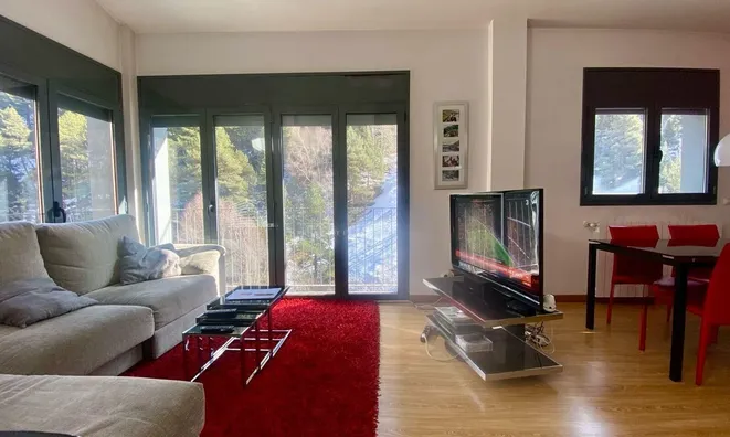 Недвижимость Charming attic with mountain views: 2