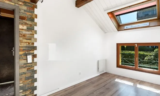 Недвижимость Apartment 3.5 rooms: 5