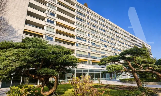 Недвижимость Apartment 4 rooms: 4