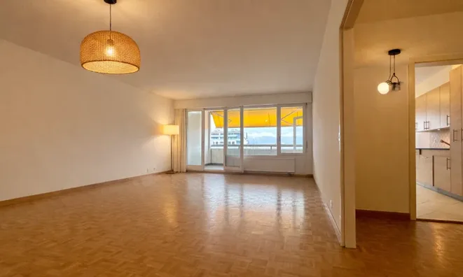 Недвижимость Apartment 4 rooms: 5