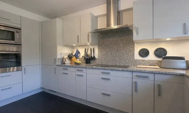 Недвижимость Single house 7 rooms: 8