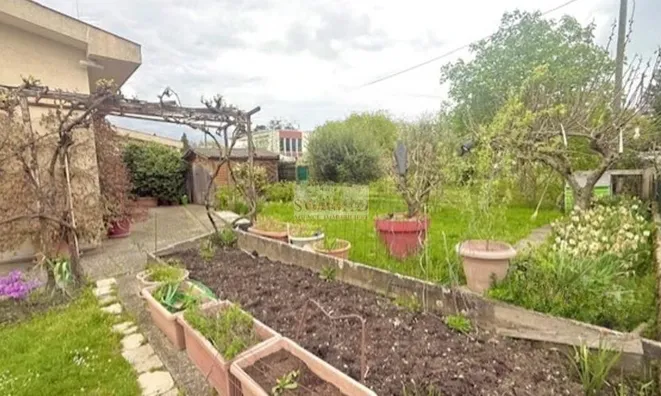 Недвижимость Single house 5 rooms: 6