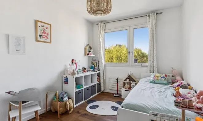 Недвижимость Apartment 5 rooms: 10