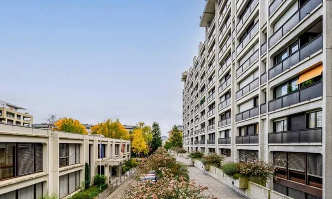 Недвижимость Apartment 8 rooms: 1