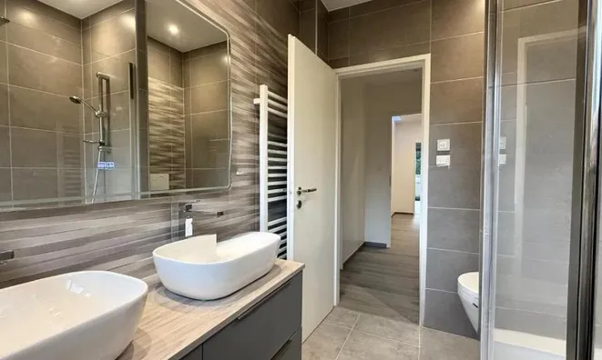 Недвижимость Apartment 5.5 rooms: 4