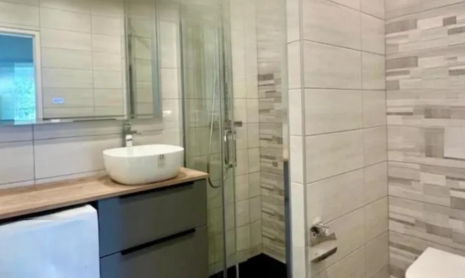 Недвижимость Apartment 5.5 rooms: 6