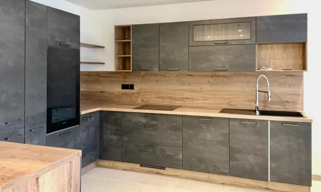 Недвижимость Apartment 5.5 rooms: 11