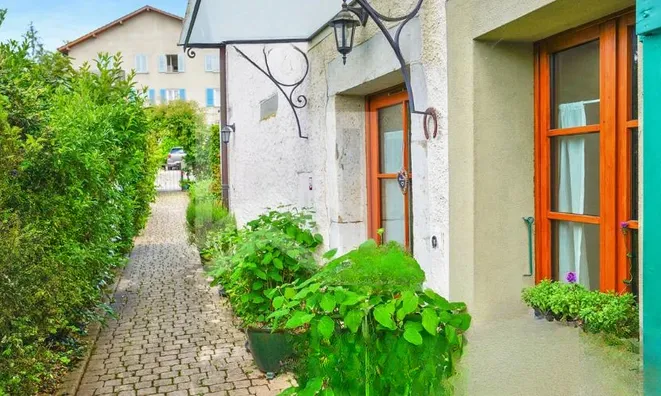Недвижимость Single house 7.5 rooms: 2