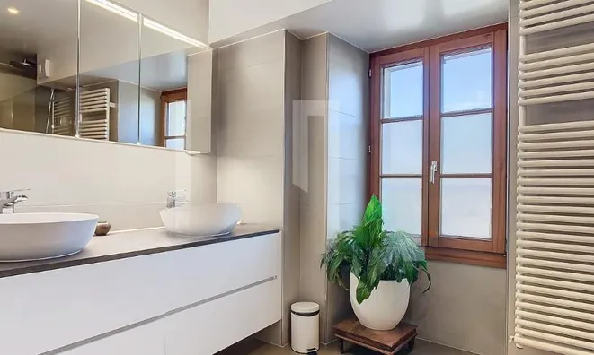 Недвижимость Single house 7.5 rooms: 9
