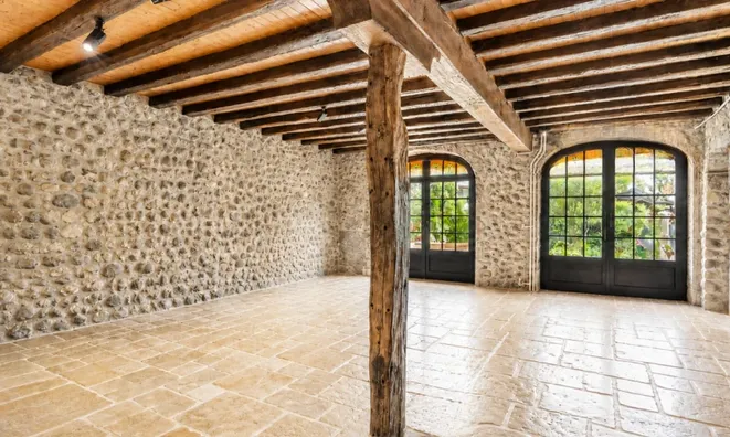 Недвижимость Single house 6 rooms: 3