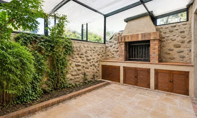 Недвижимость Single house 6 rooms: 11