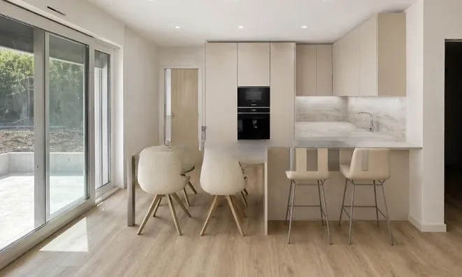 Недвижимость Apartment 3.5 rooms: 3